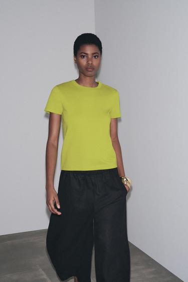 SHORT SLEEVE INTERLOCK T-SHIRT - Intense green by Zara
