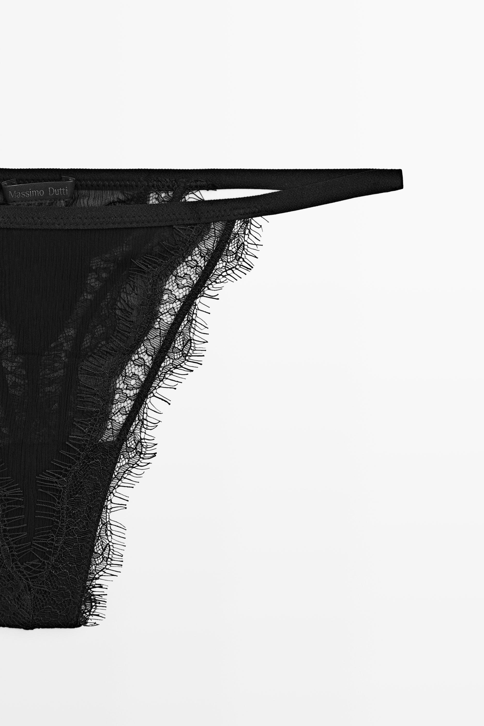 Thong with lace detail