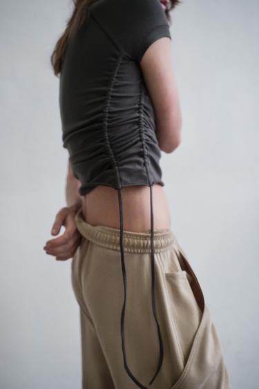 ADJUSTABLE GATHERED T-SHIRT - Charcoal grey by Zara