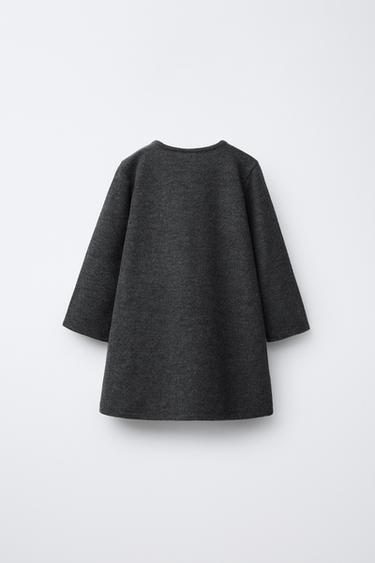 ROBE DOUCE AU TOUCHER AVEC INSCRIPTION BRODÉE - Gris anthracite de Zara - Image 1