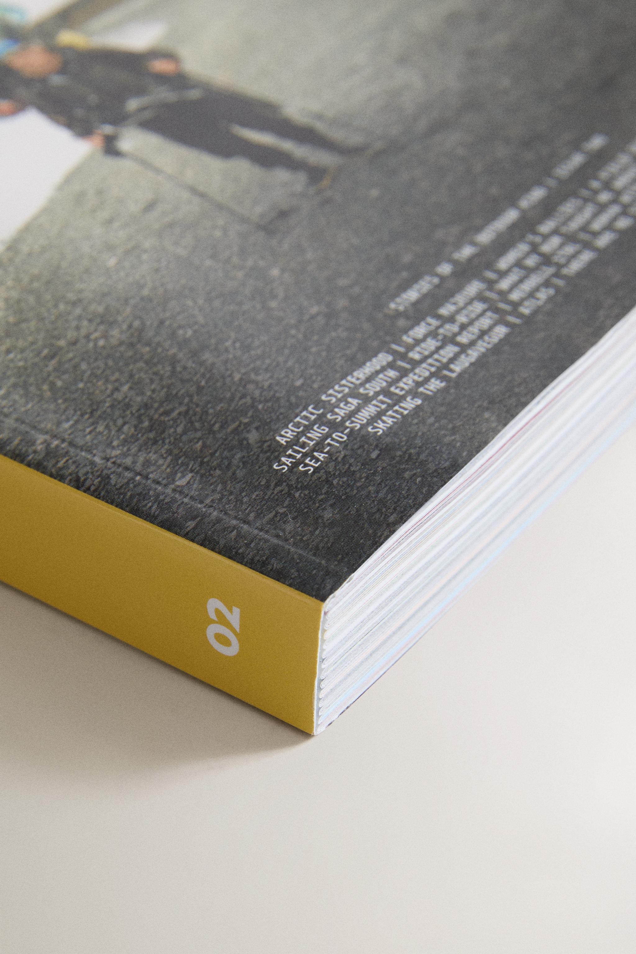 NEW MOUNTAIN MAGAZNE (ENGLISH) — Green / Ecru