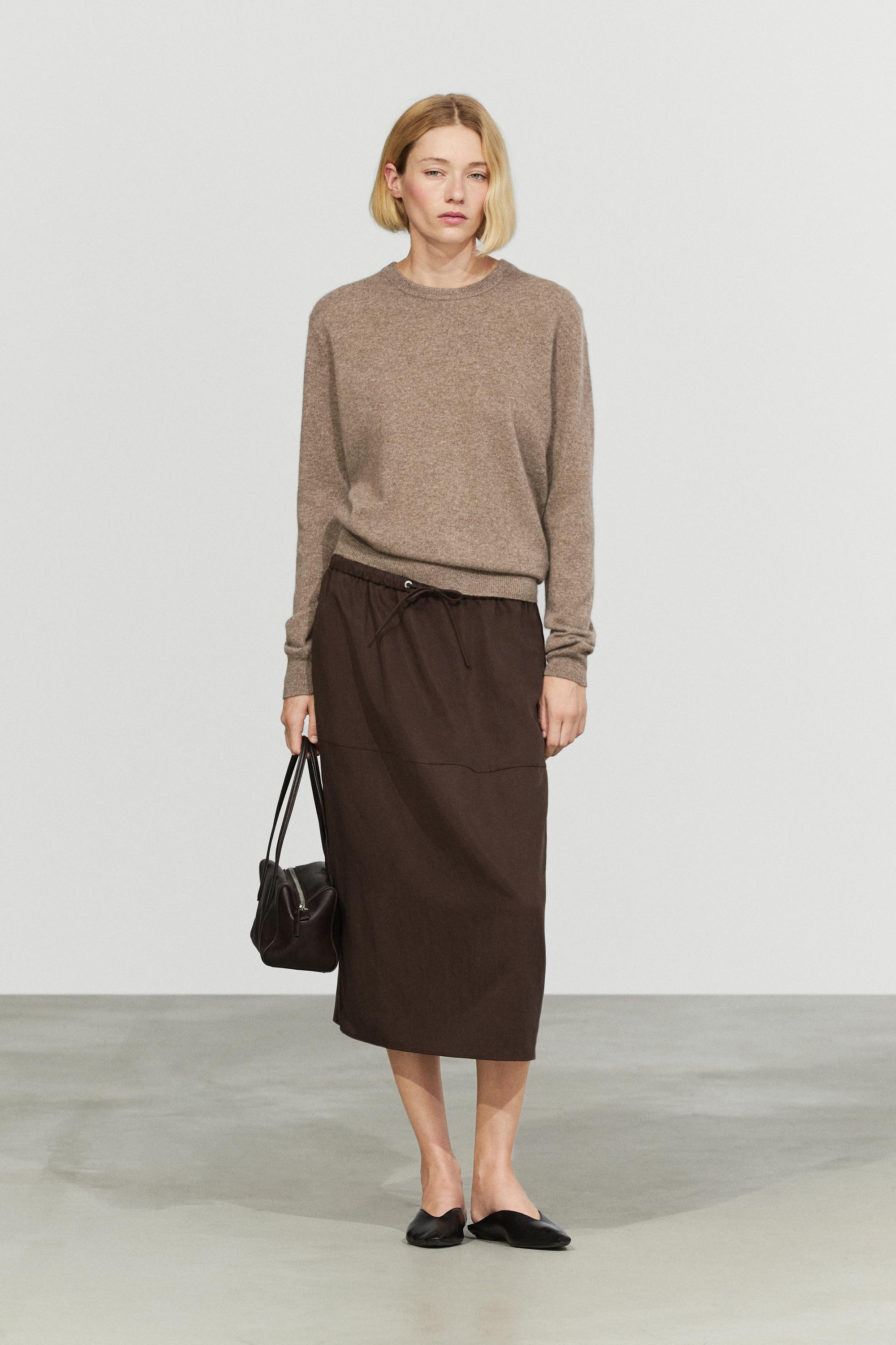 100% cashmere long sleeve sweater — Black gold