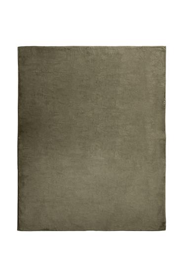 SOLID FUR BLANKET - Green by Zara