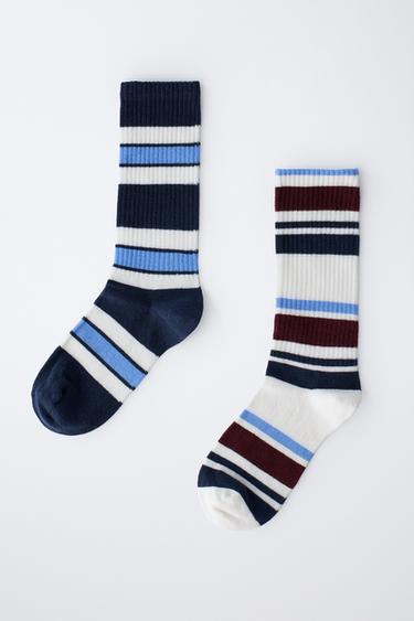 LOT DE DEUX PAIRES DE CHAUSSETTES LONGUES À RAYURES - Bleu / Blanc de Zara - Image 3