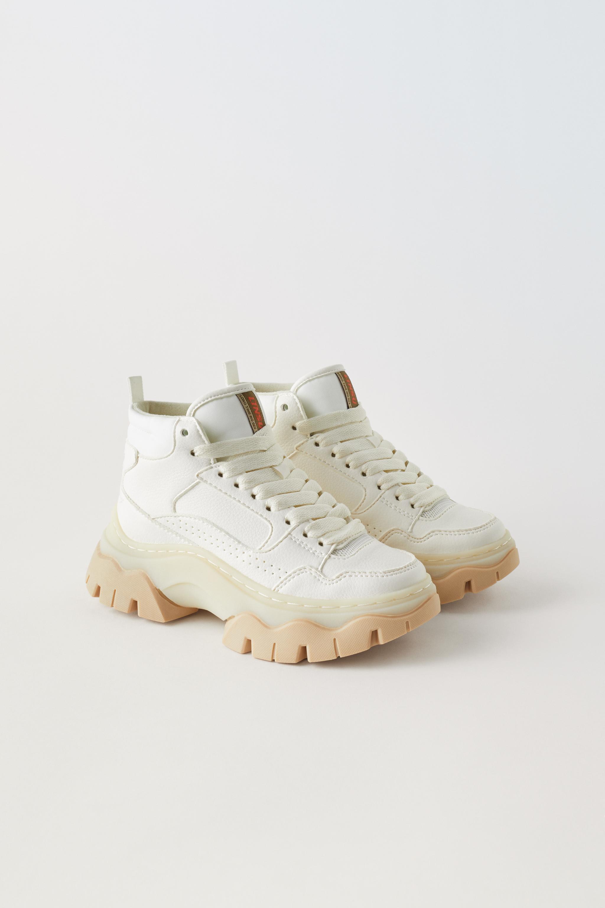 White sneakers hot sale chunky sole