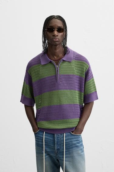 GESTREIFTES POLOSHIRT AUS STRICK MIT STRUKTURMUSTER - Violett von Zara