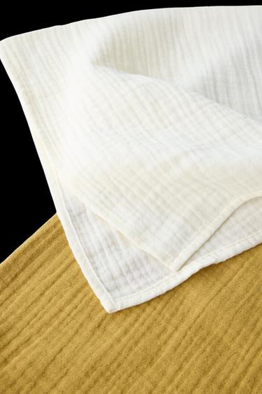 Zara TWO-PACK OF TEXTURED MUSLIN SWADDLES - Mustard