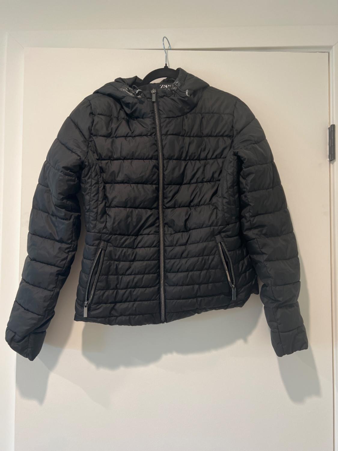 CAZADORA ACOLCHADA LIGERA WATER REPELLENT