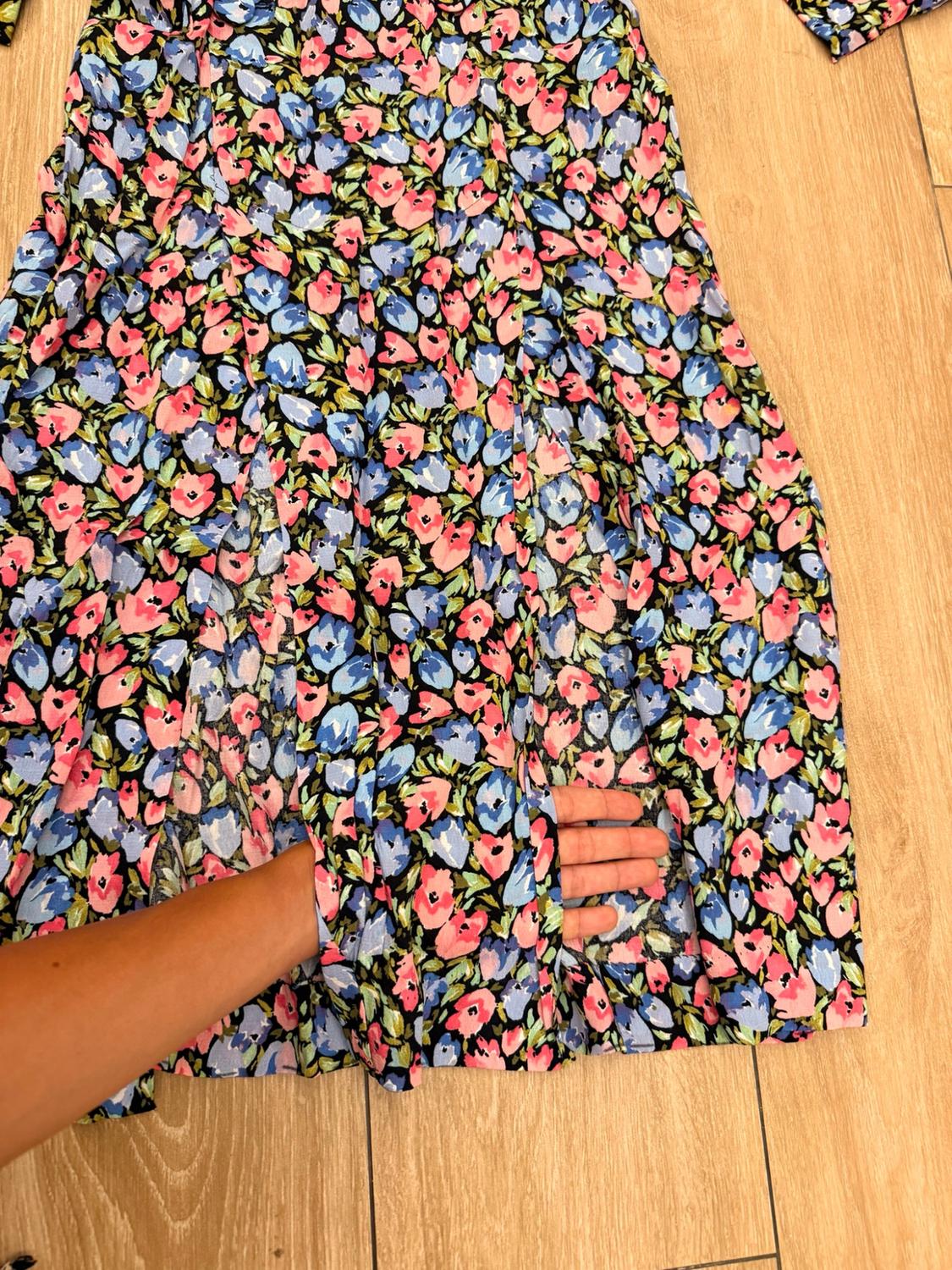 PRINTED DRESS WITH BELT - Image 4