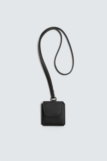 LEATHER EARPHONE HOLDER WITH PENDANT - Black by Zara