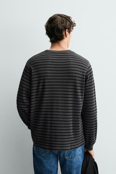 T-SHIRT STRUCTURÉ QUADRILLÉ - Rayures de Zara - Image 2