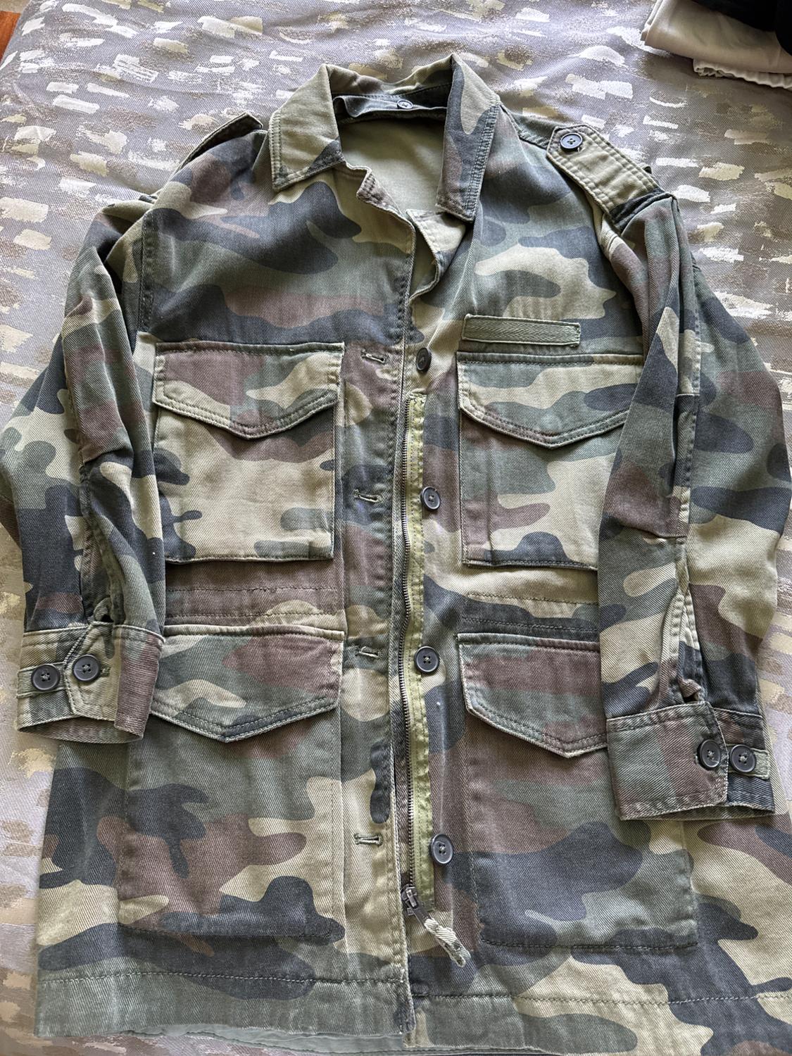 PRINTED OVERSHIRT PUFFER VEST