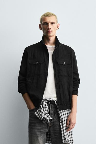 JAQUETA FLUIDA RELAXED FIT - Preto da Zara