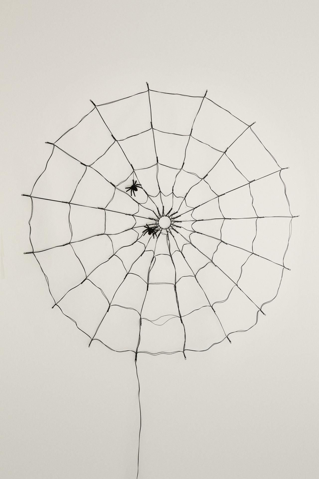 HALLOWEEN SPIDER WEB LIGHT GARLAND — Black
