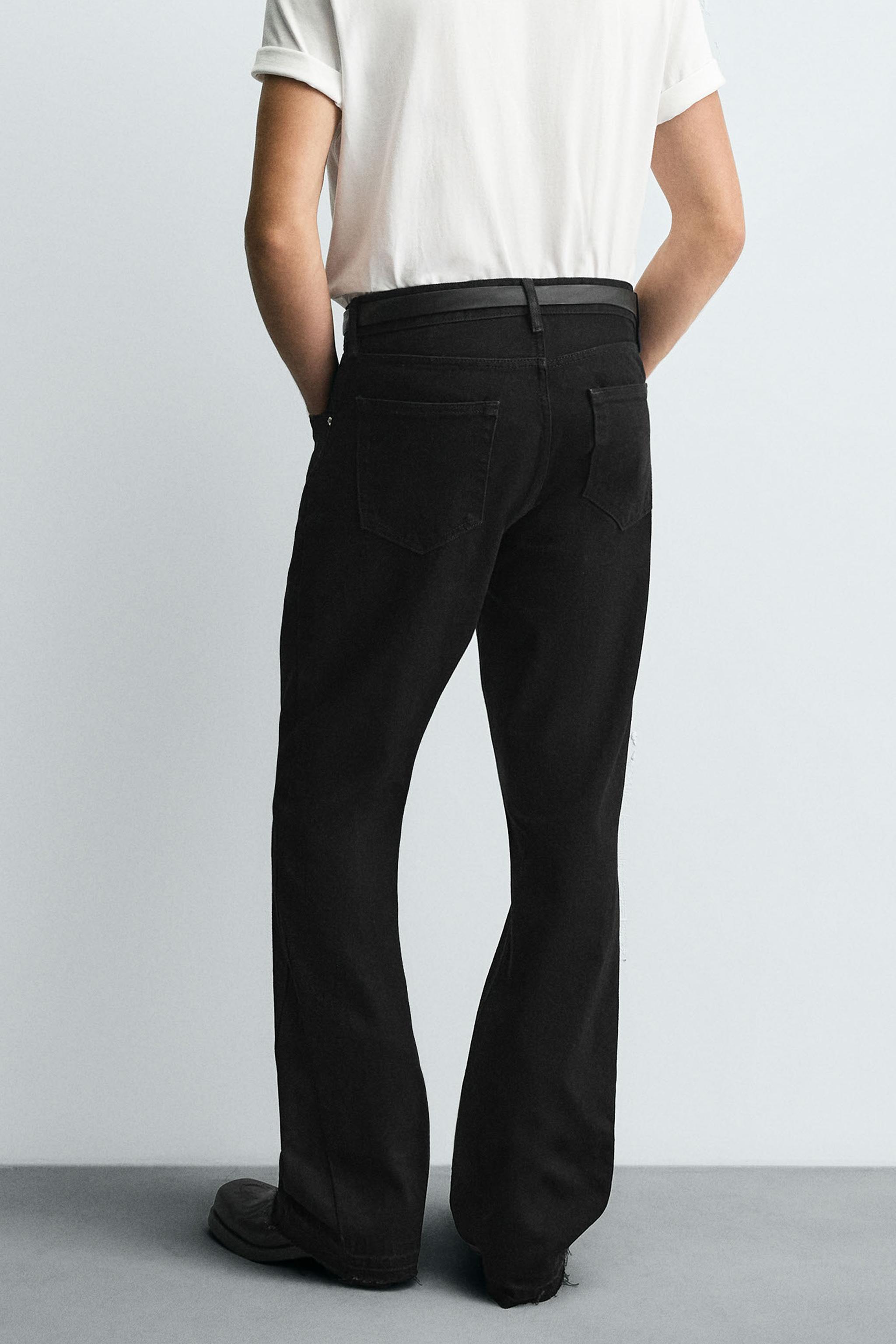 FLARE FIT JEANS