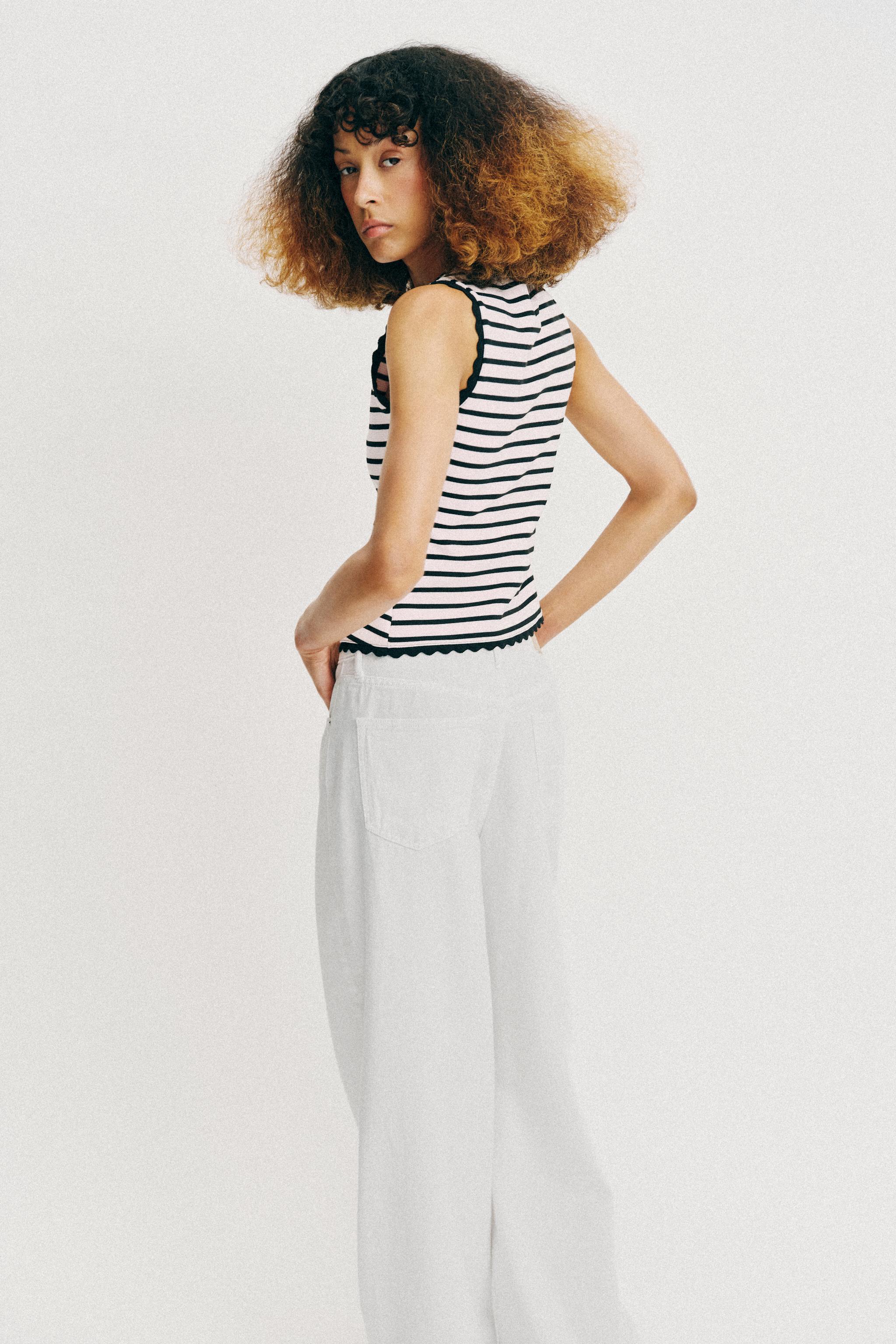 STRIPED BUTTON VEST TOP