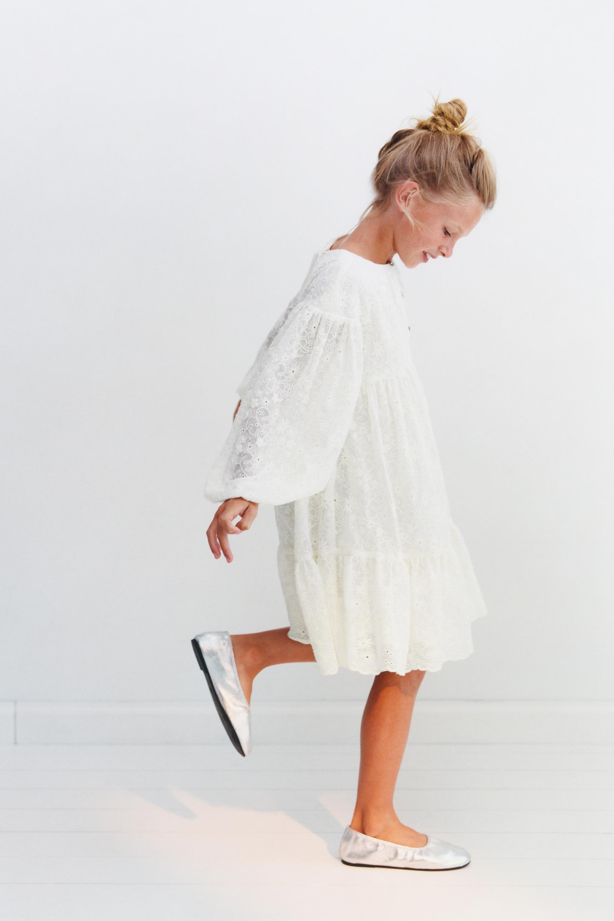 JEWEL BUTTON LACE DRESS
