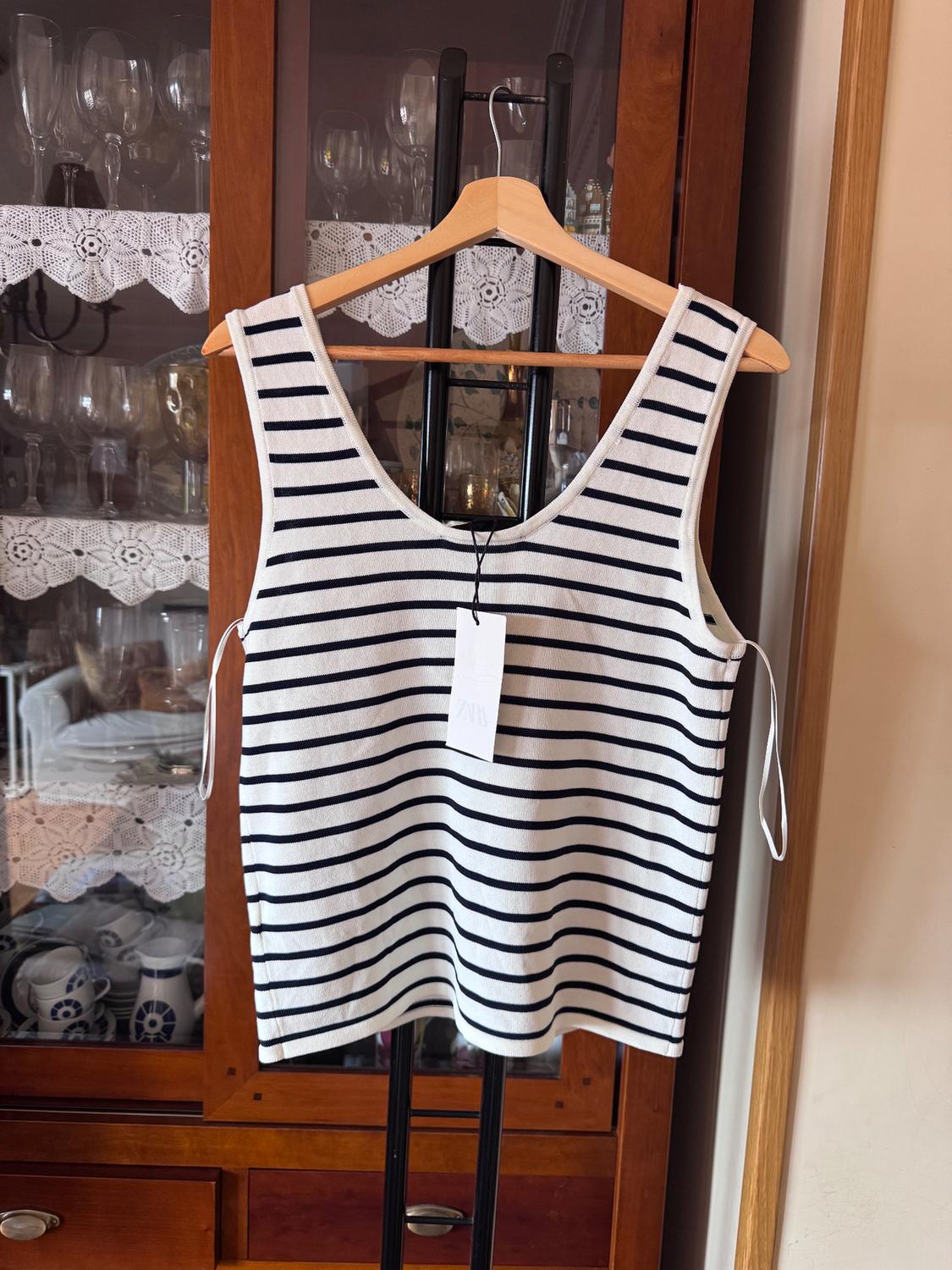 STRIPED KNIT TOP - Image 2