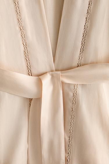 ROBE DE CHAMBRE SATIN AJOURÉ - Beige clair de Zara - Image 3