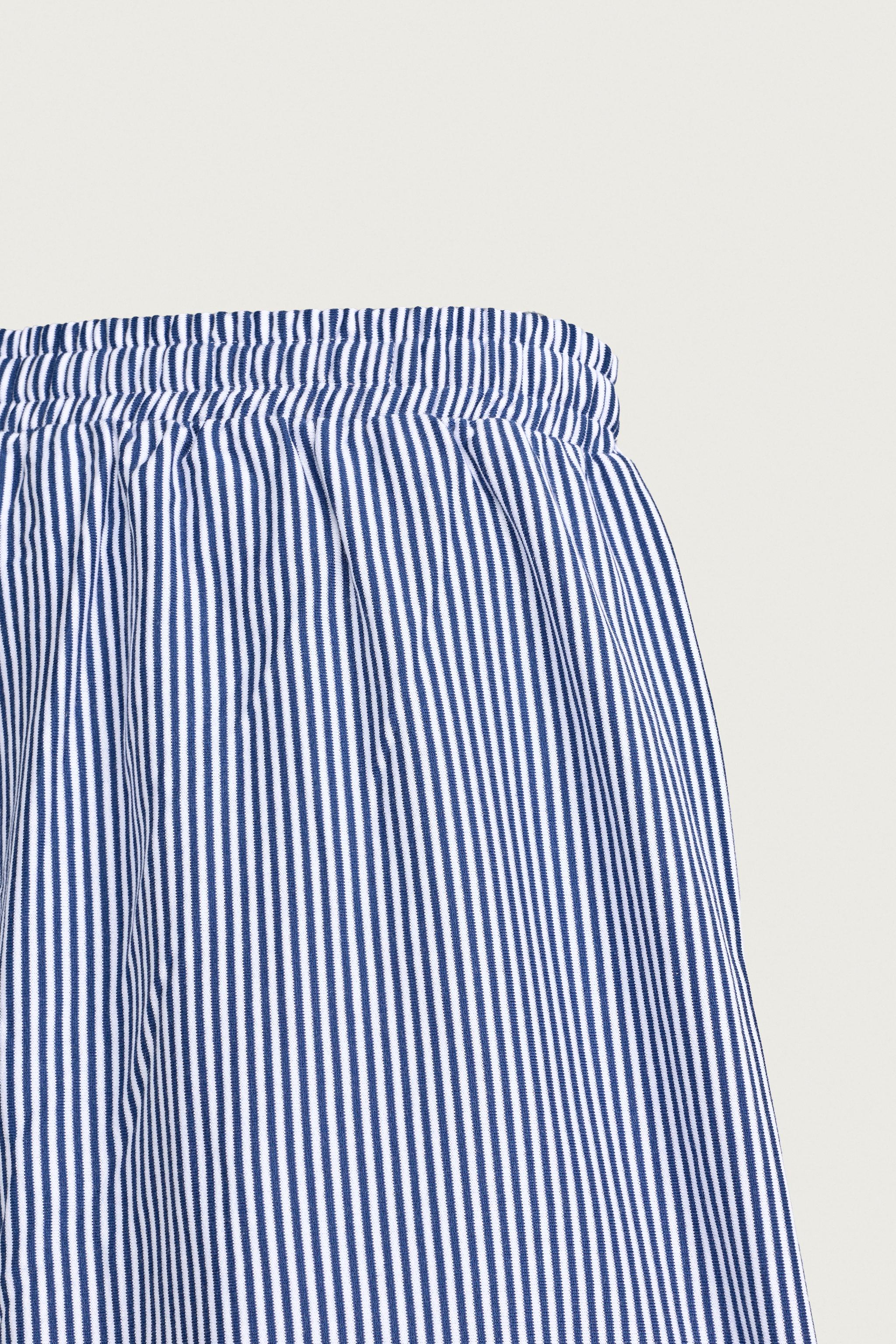 RELAXED FIT STRIPED PATCH BERMUDA SHORTS