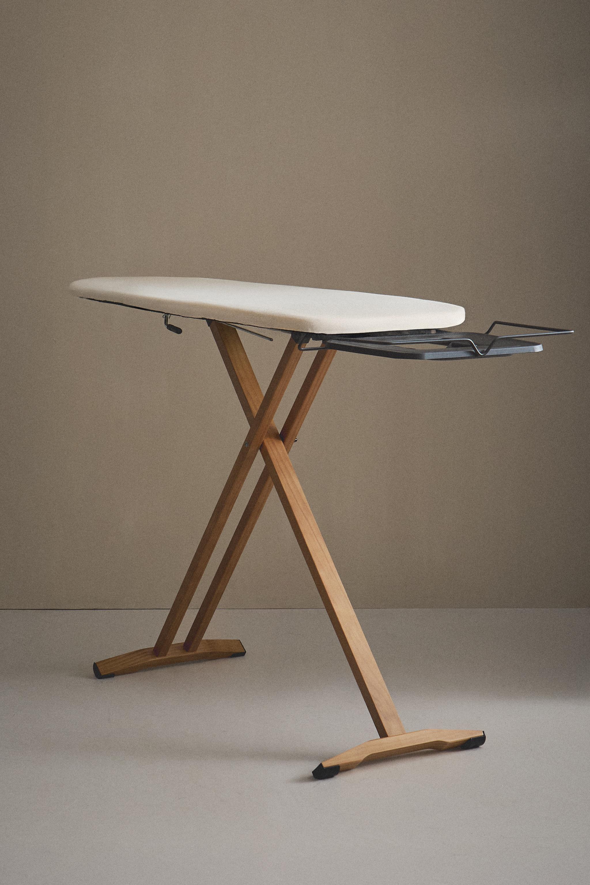 WOOD AND METAL IRONING BOARD