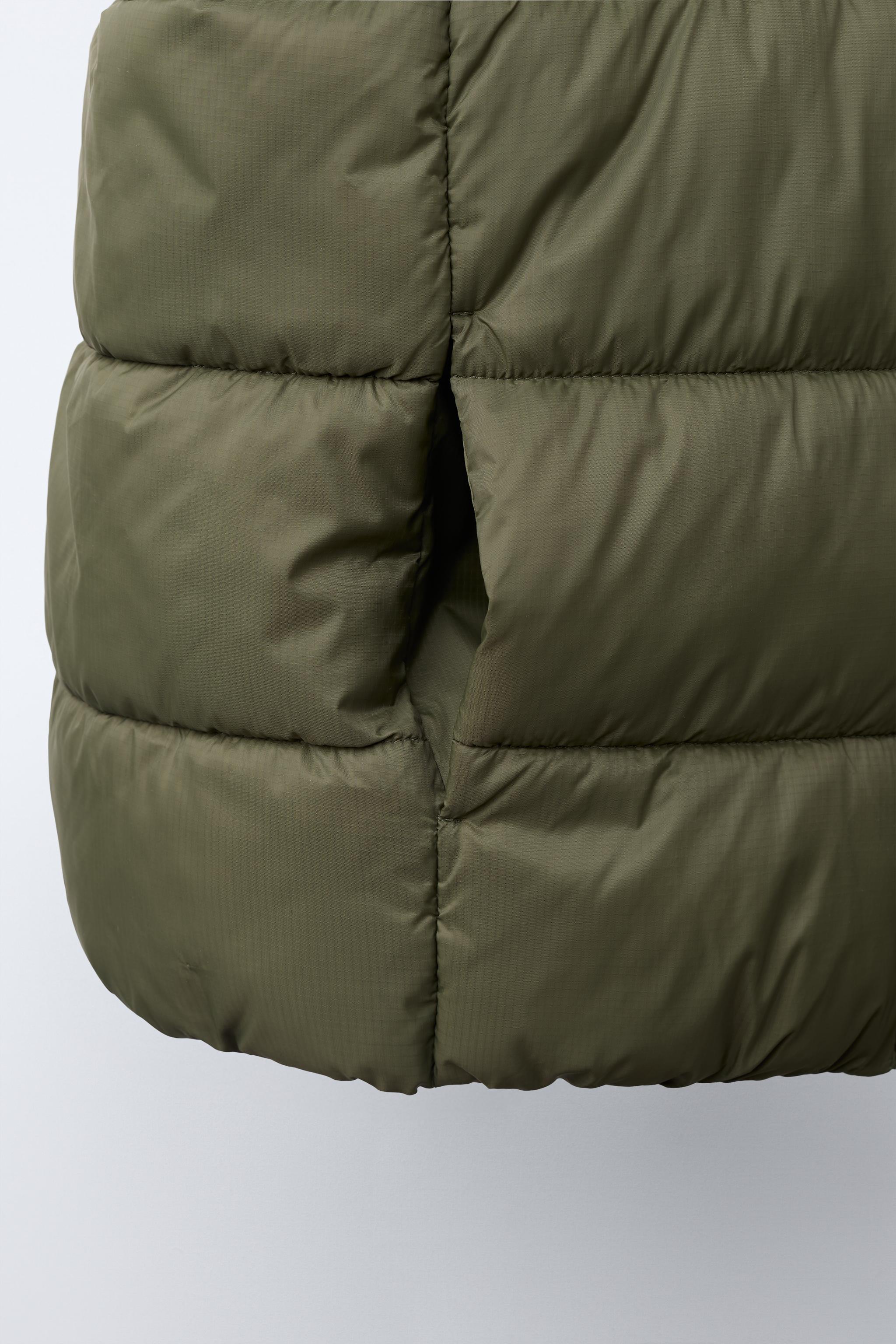 WATER-REPELLENT NYLON VEST