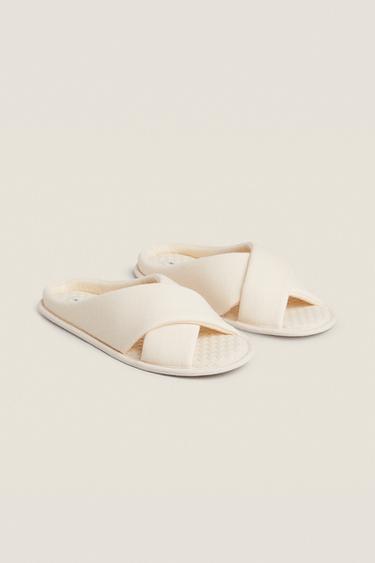 CHAUSSONS OUVERTS À L’ARRIÈRE ET À L’AVANT - Beige clair de Zara - Image 1