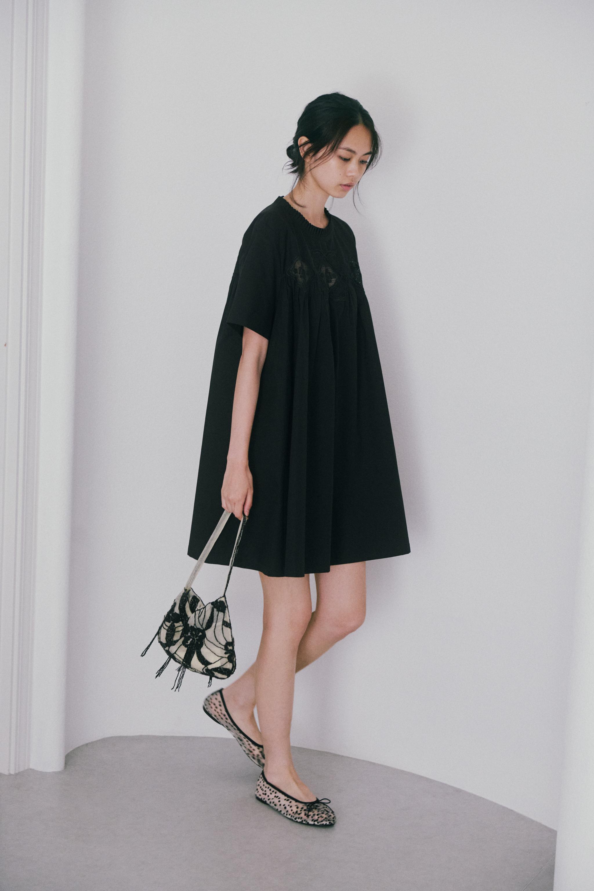 新品未使用！ビーズシェルバッグ お値下げ！！ZARA ビーズシーシェルバック - メルカリ