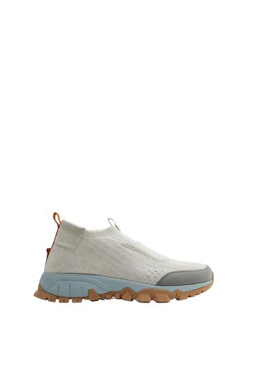 SOCK-STYLE HIGH-TOP TRAINERS