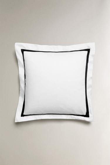 BORDERED SATEEN PILLOWCASE - Black by Zara - Image 1