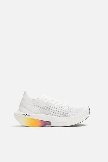 LONG-DISTANCE RUNNING TRAINERS - White by Zara