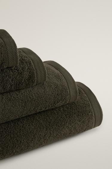 SOLID COTTON TERRYCLOTH BATH TOWEL (500 GSM) — Dark green 2