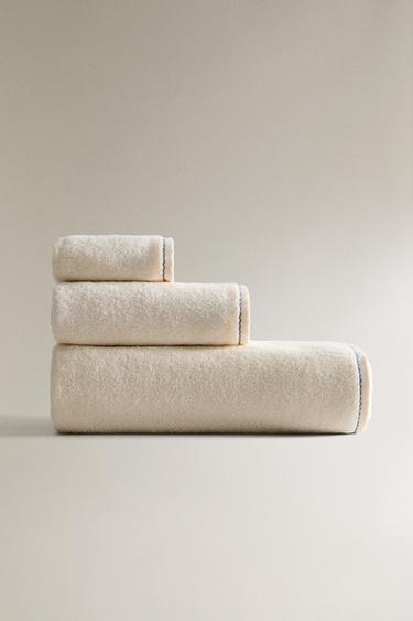BATH TOWEL WITH SCALLOPED TOPSTITCHING - Ivory by Zara - Image 0