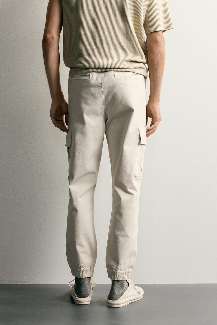 Pantalón cargo de corte ajustado 3