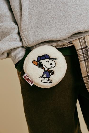 SNOOPY PEANUTS™ CHARM PURSE - White by Zara