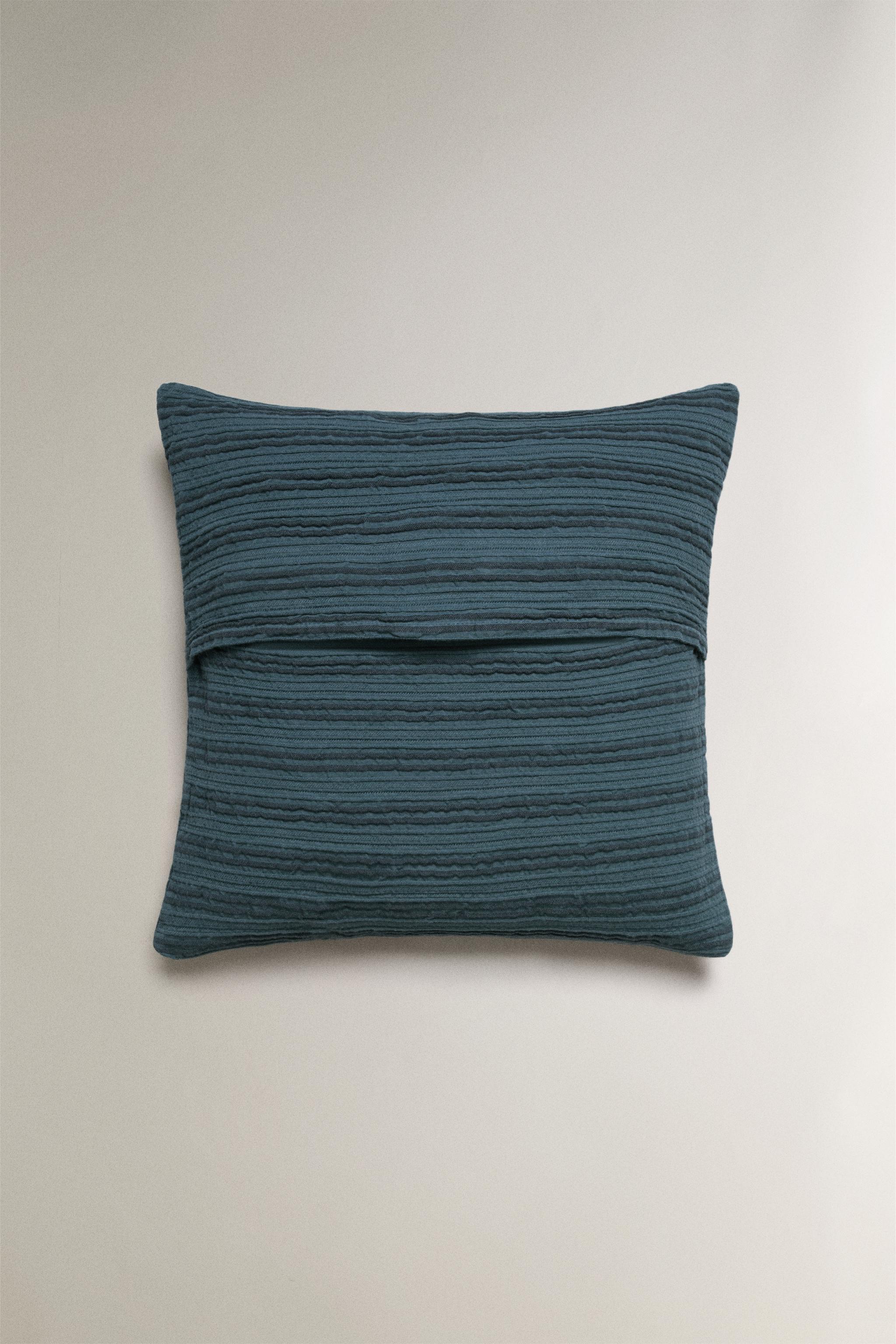 Zara KIDS' TEXTURED STRIPED THROW PILLOW COVER — фото 3