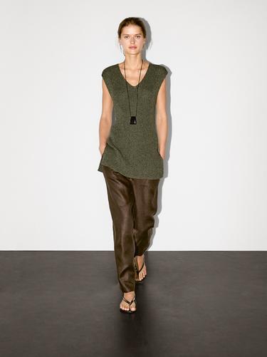 Jersey sin manga cuello pico - Verde vigoré de Zara - Imagen 0
