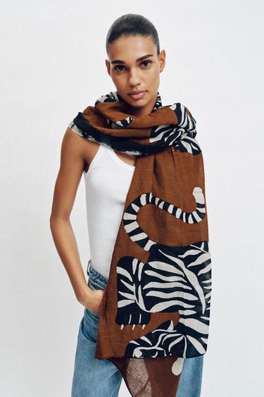 Zara TIGER PRINT LINEN SCARF - Brown