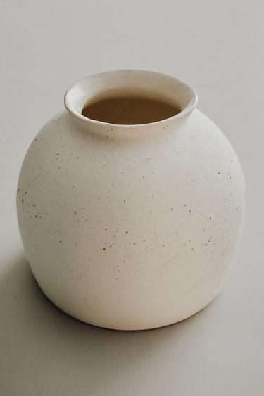 ROUND CERAMIC VASE - White by Zara