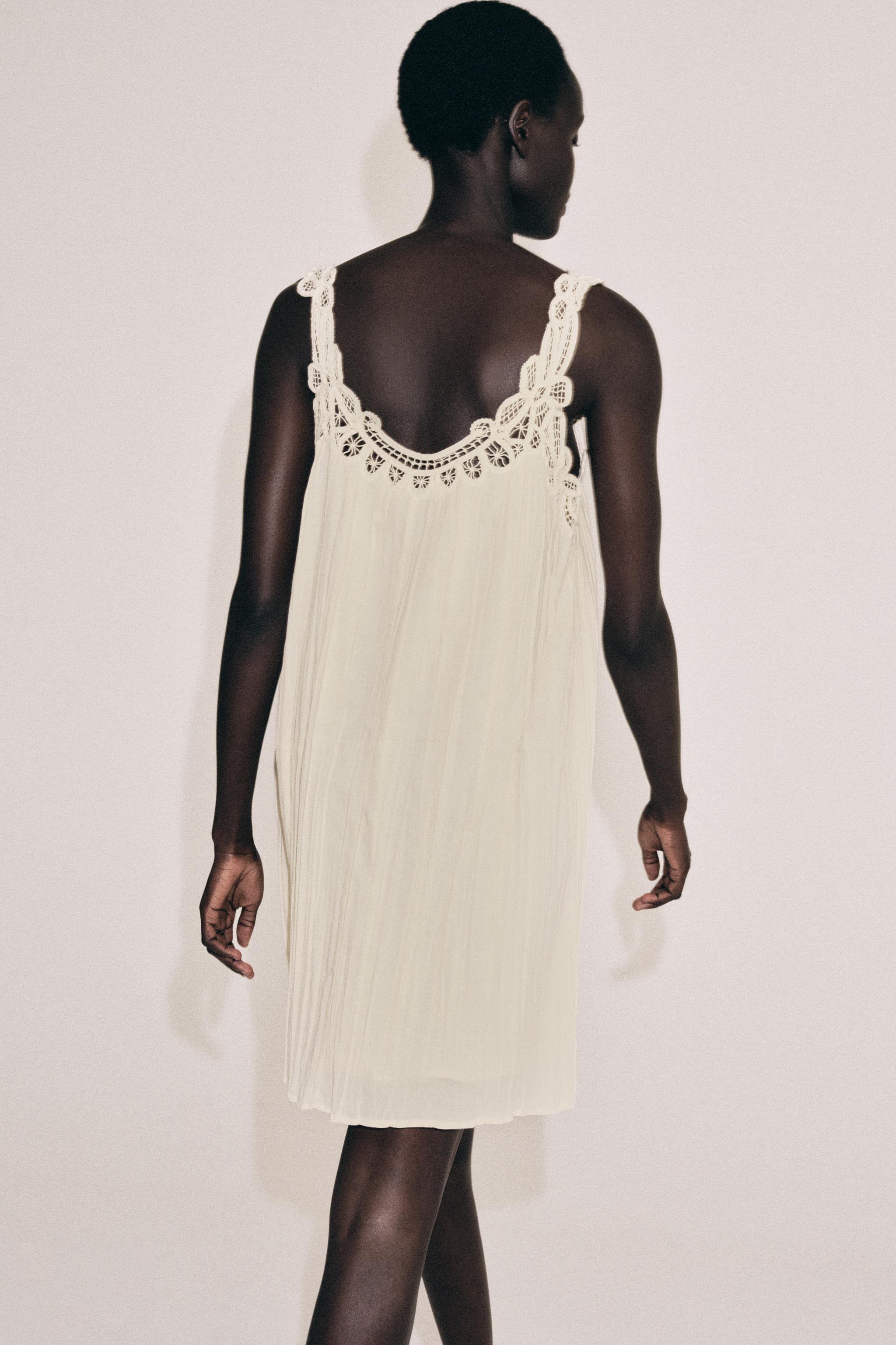 ZW COLLECTION EMBROIDERED STRAP DRESS