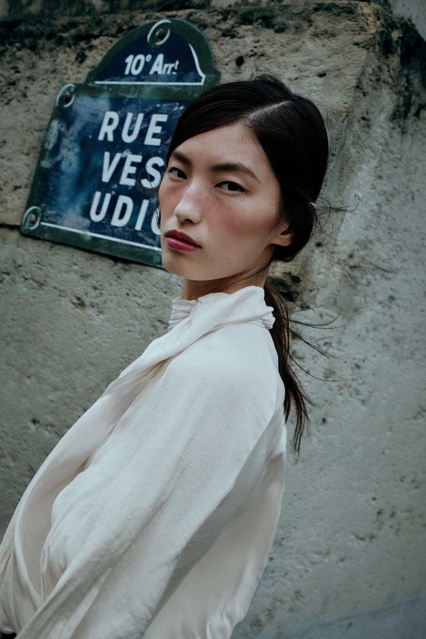 Женская блузка Zara Flowy Bow Blouse, цвет: Экрю — фото 3
