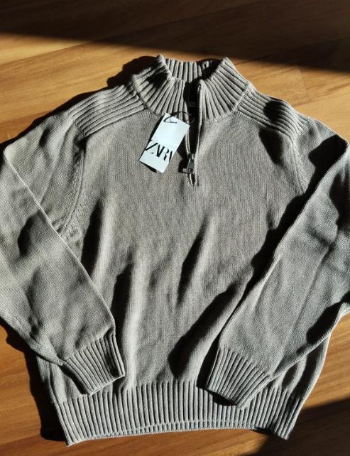 HIGH NECK QUARTER-ZIP SWEATER - Image 4