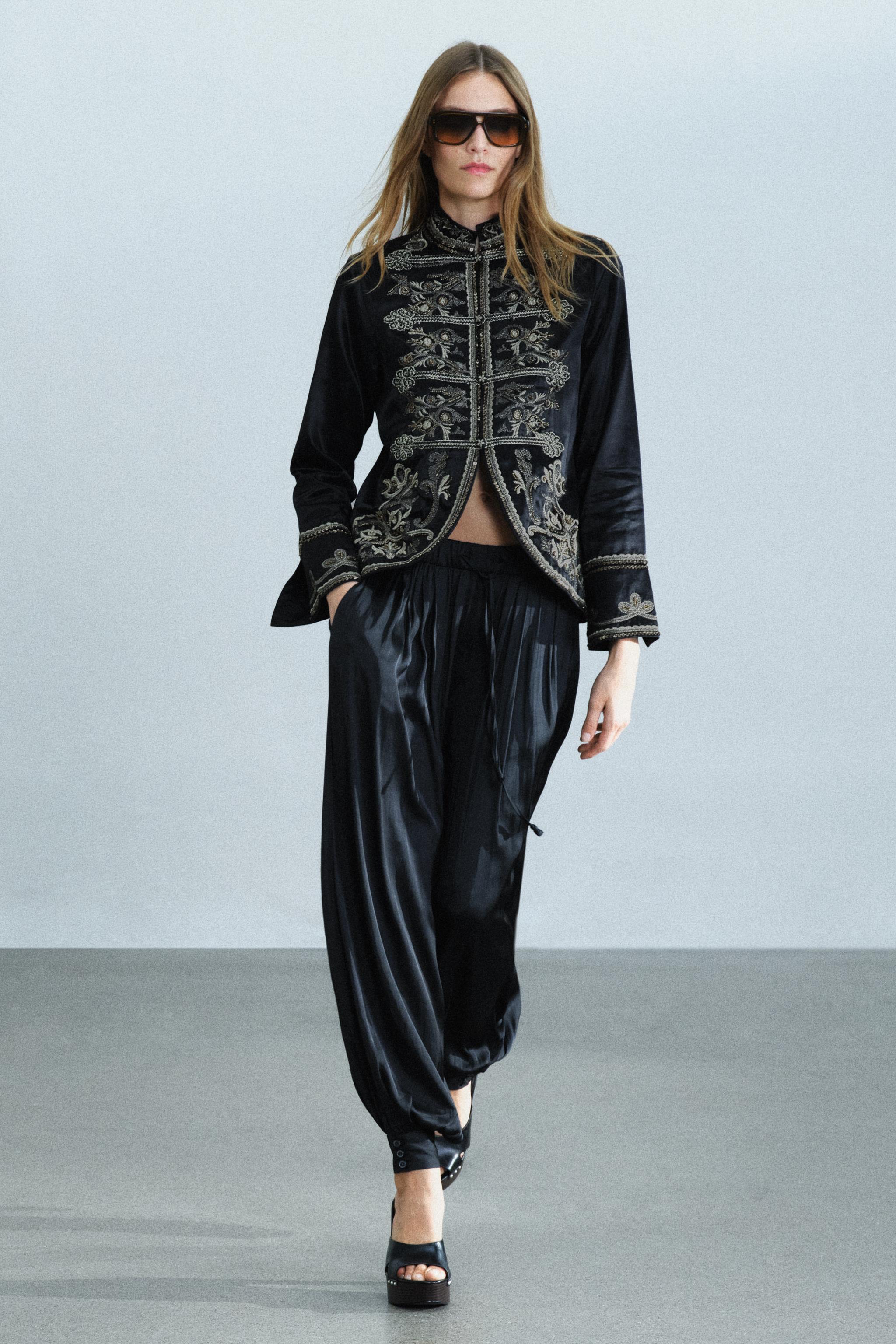 Zara ZW COLLECTION ÇİÇEK İŞLEMELİ SÜSLÜ DÜĞMELİ CEKET
