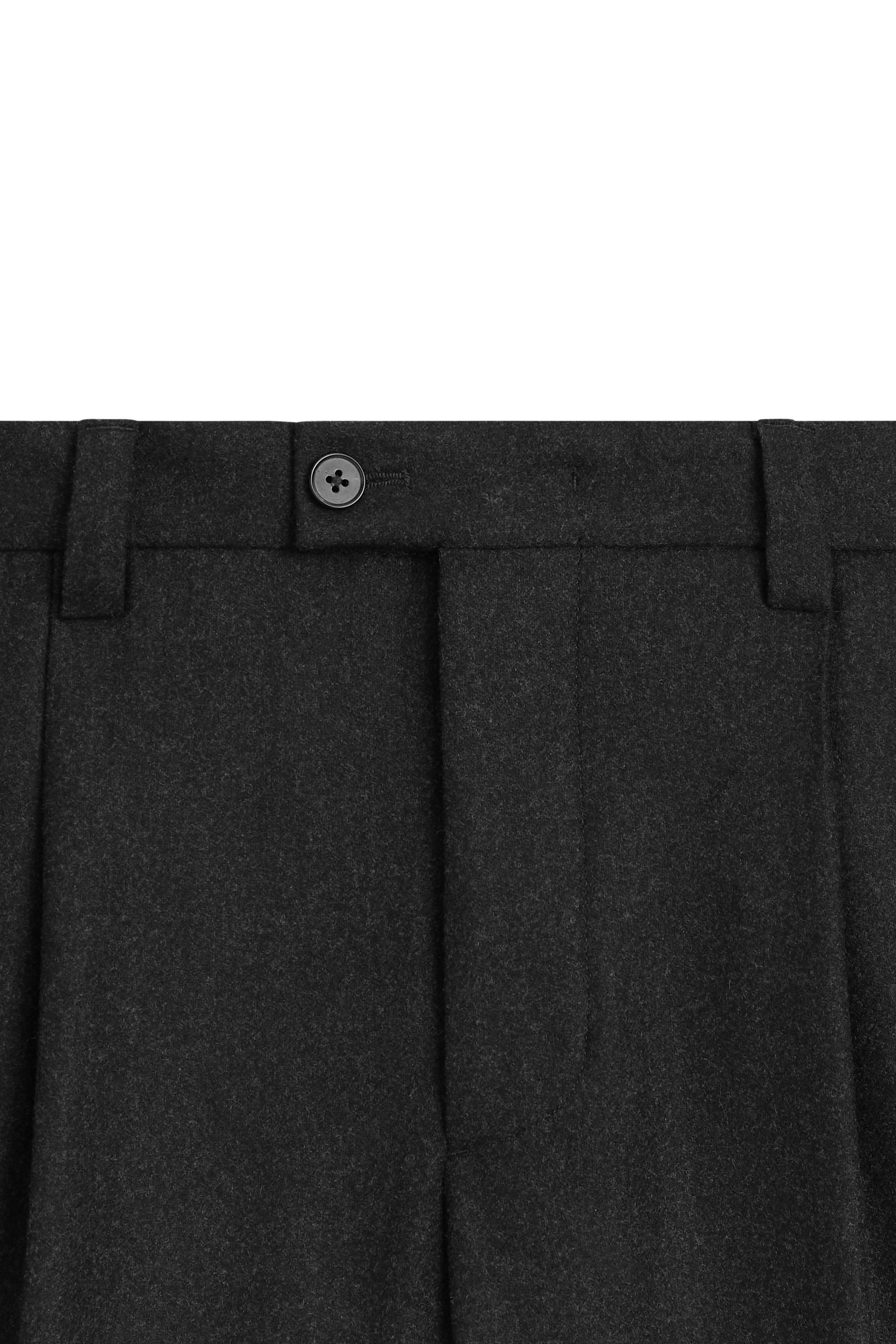 Pants with front darts - LIMITED EDITION