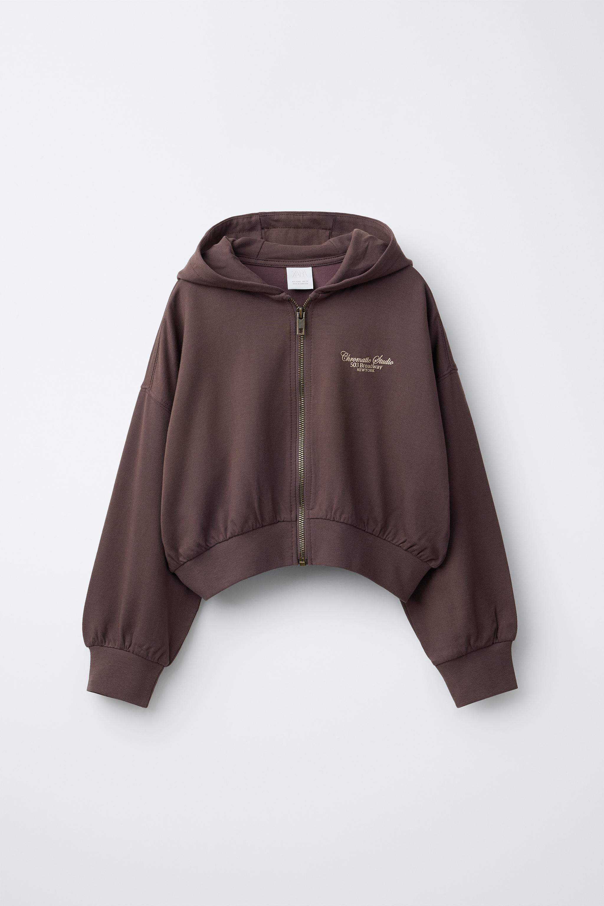 RAISED TEXT HOODIE
