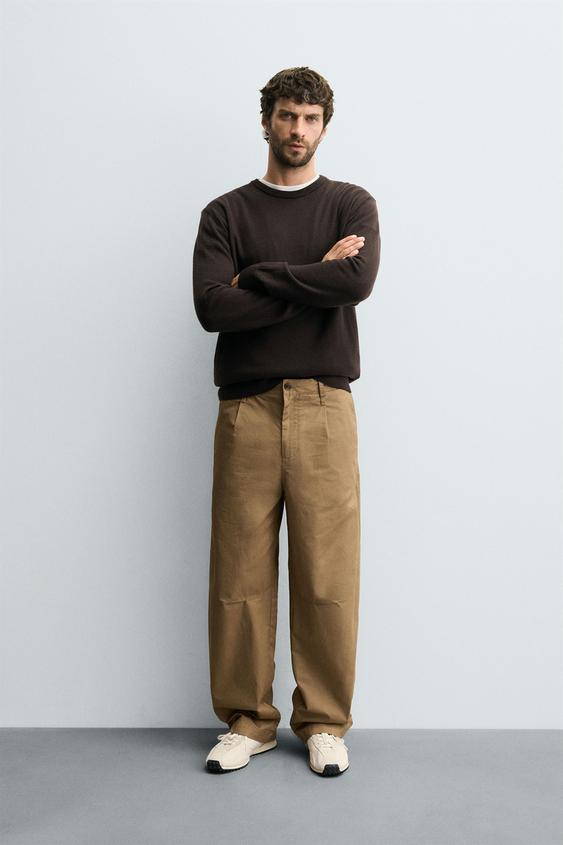 RELAXED FIT PLEATED CHINO PANTS