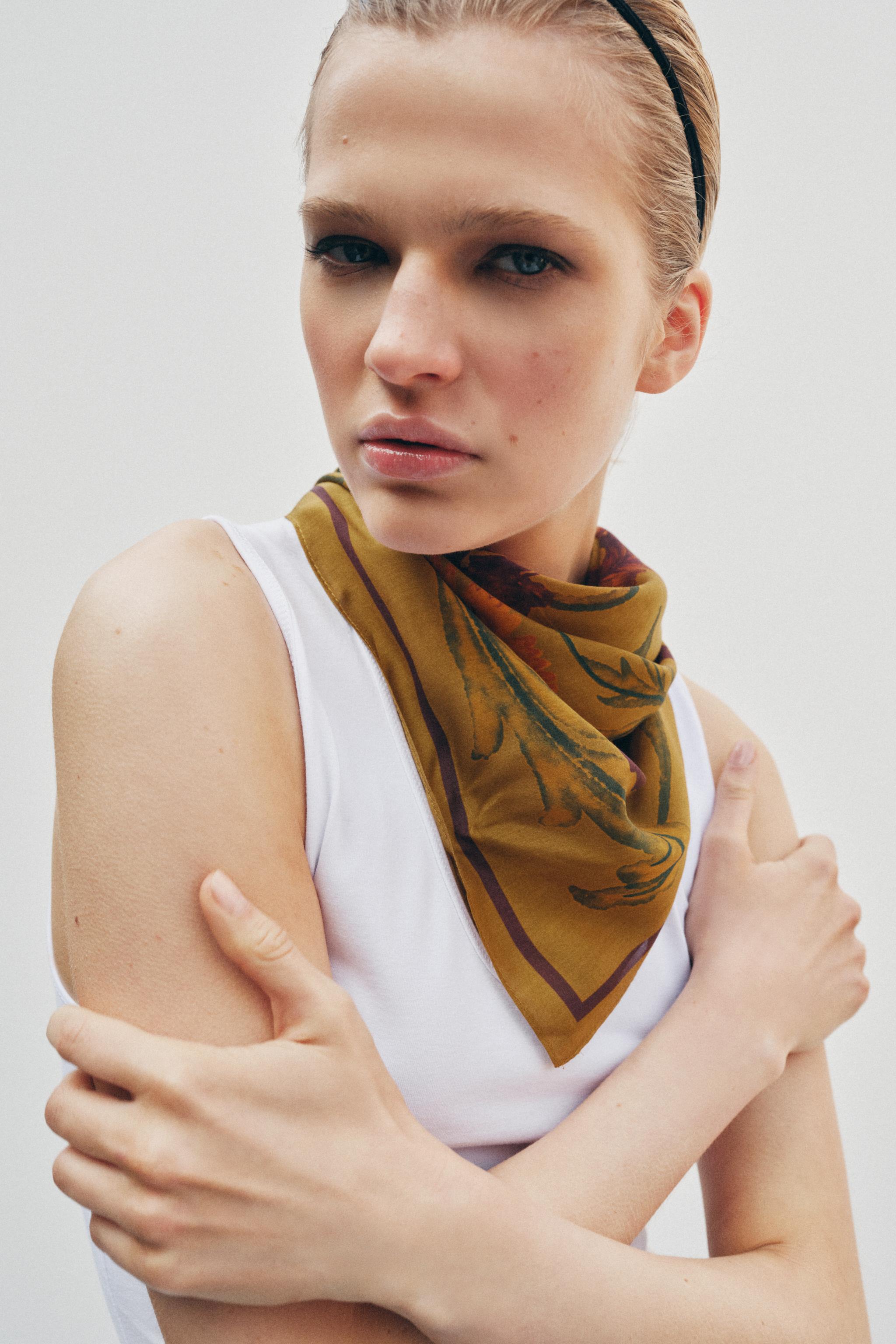 SILK BLEND FLORAL PRINT SCARF - Mustard | ZARA Canada