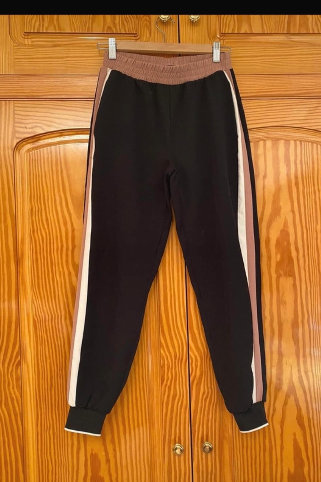 JOGGERS WITH SIDE STRIPES