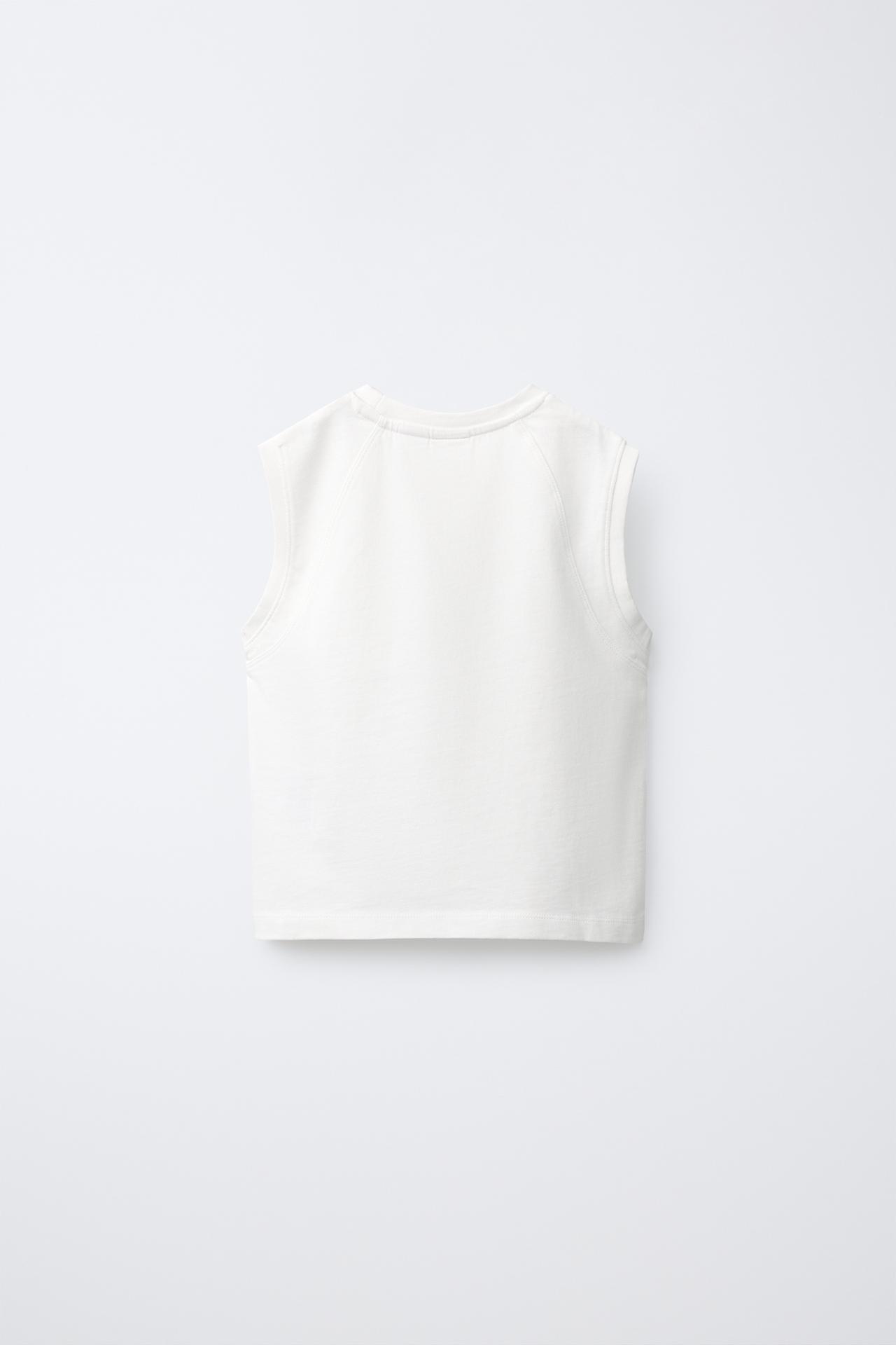 PLAIN SLEEVELESS TOP — White