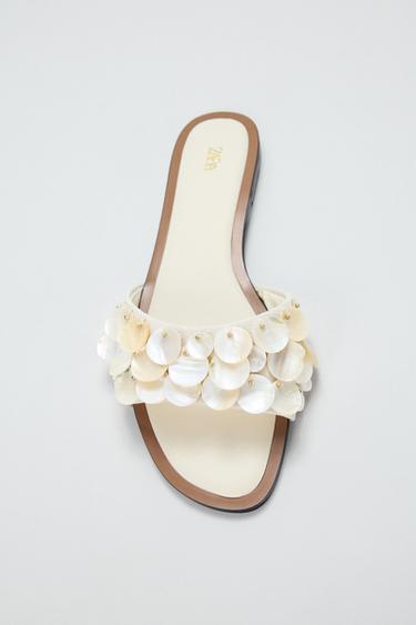SANDALIA PLANA PEZAS NACAR - Branco cru de Zara